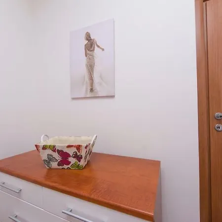 Apartment Id Luxury