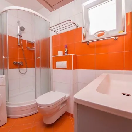 Id Luxury Apartment Brela